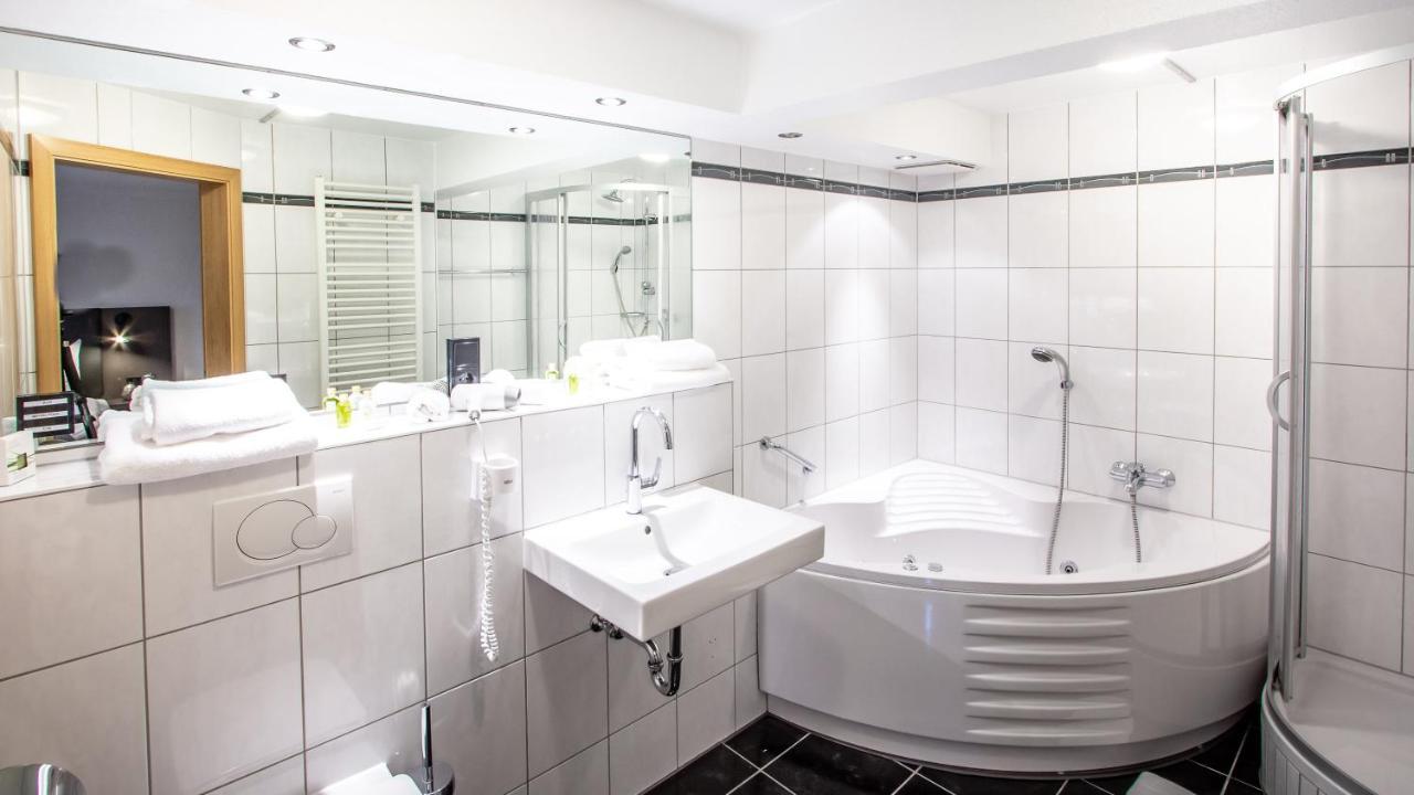 Steinhaus 1718 Hotel Budingen Ngoại thất bức ảnh